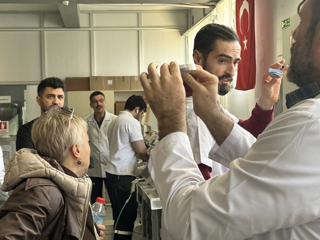 İzmir Kavram Üniversitesi SHMYO Optisyenlik Bölümü Öğrencilerinin Akay Rx Laboratory Ziyareti