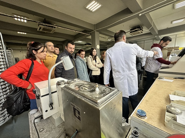 İzmir Kavram Üniversitesi SHMYO Optisyenlik Bölümü Öğrencilerinin Akay Rx Laboratory Ziyareti